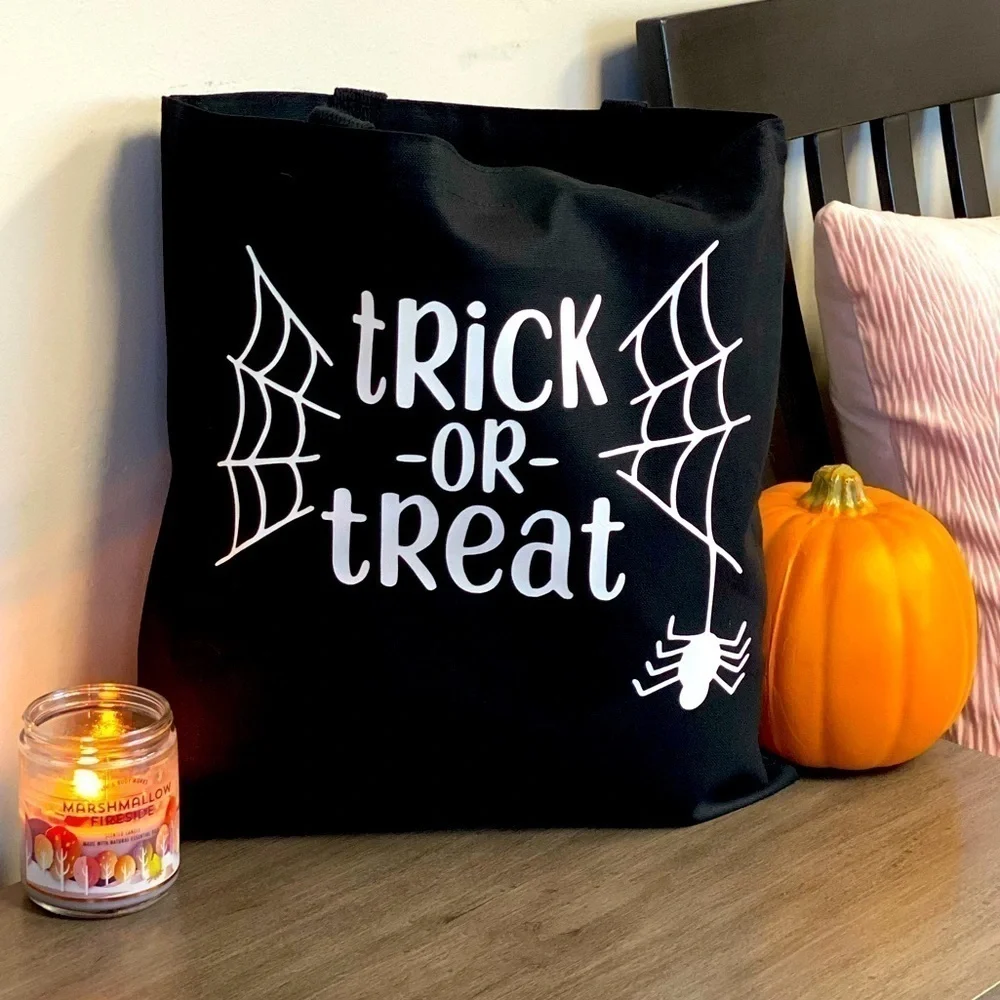TRICK OR TREAT 🕷🧡 Cotton Canvas Tote Bag in Black~ NEW W/OUT TAGS
